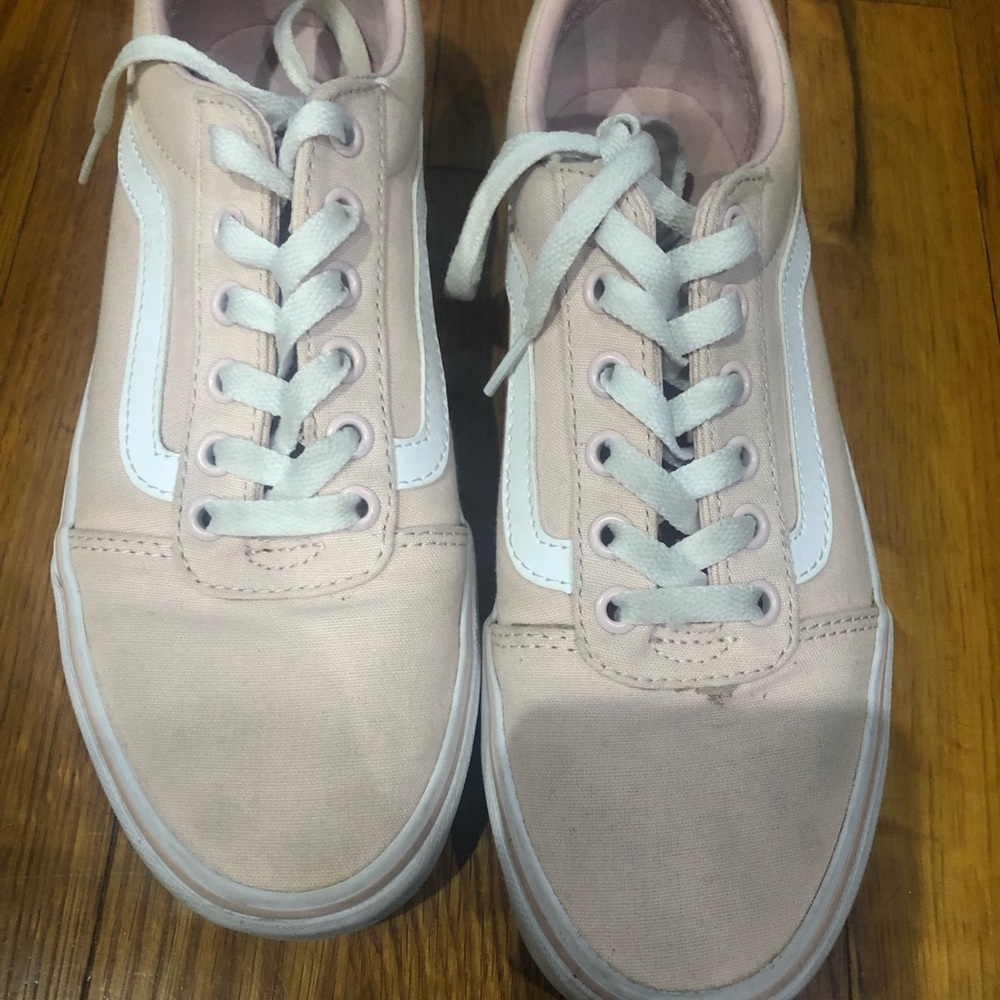 Vans - Picture 3 of 5